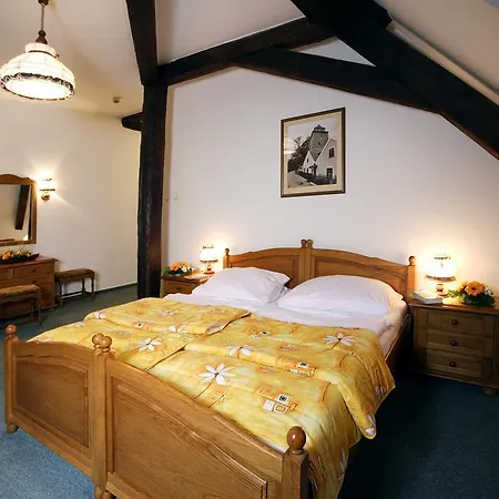 Malý Pivovar Hotel 4*